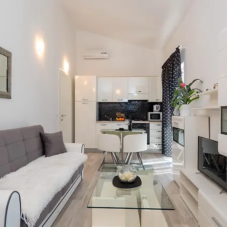 Apartment Antonio Baska Voda